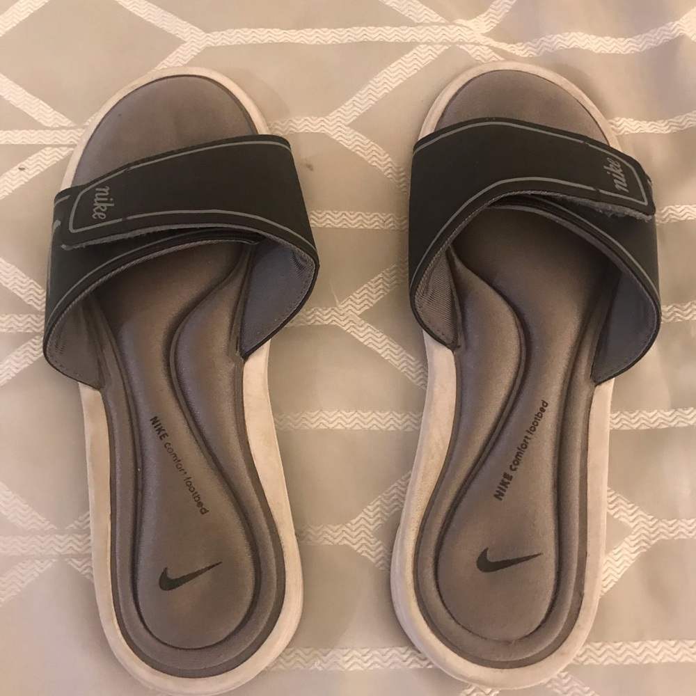 Nike Slides Size 8.0-8.5